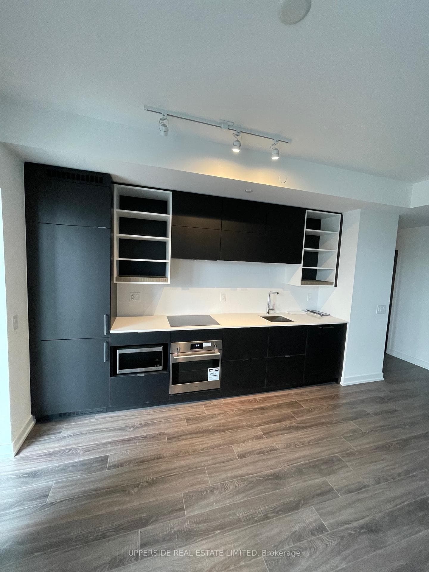 20 Edward Street Unit 2519 photo 3