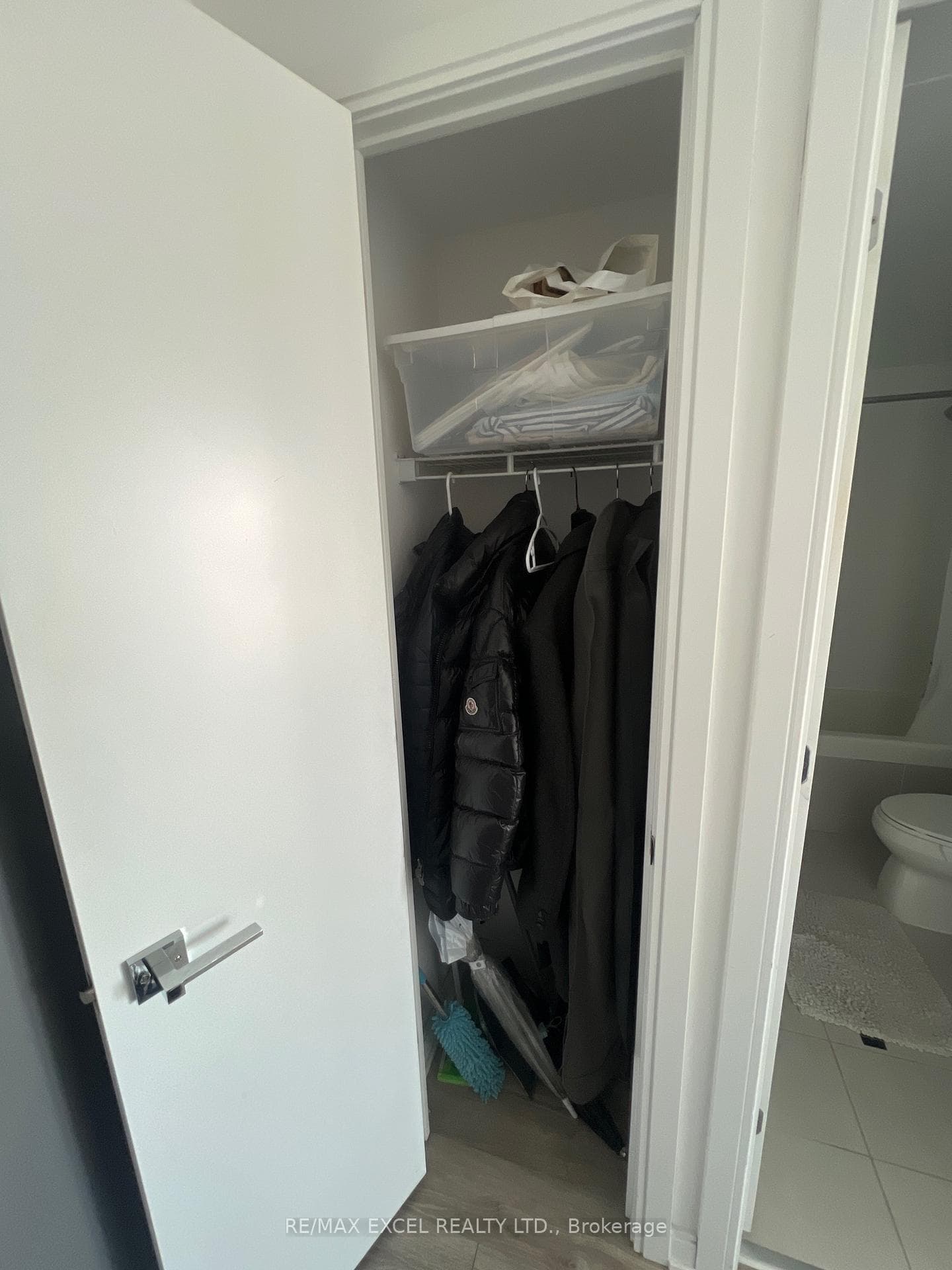 42 Charles Street Unit 3704 photo 12