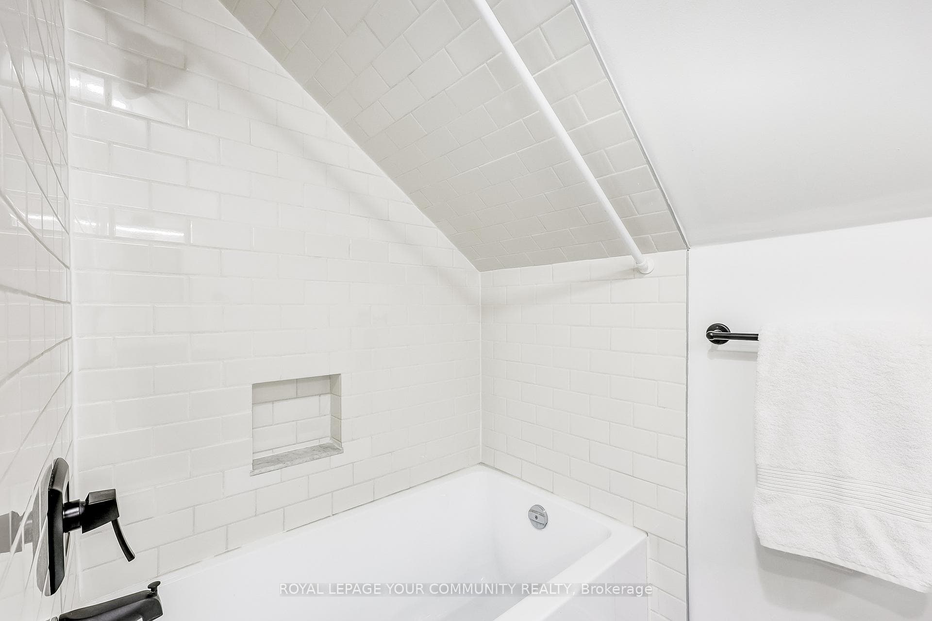 23 Elgin Street photo 19