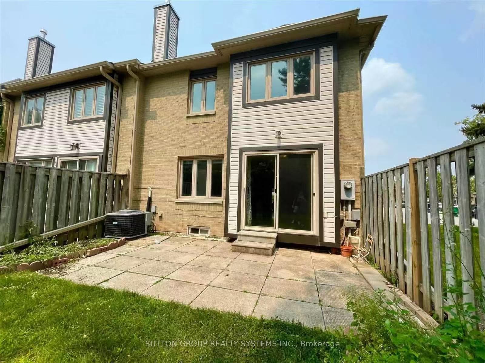 2275 Credit Valley Road Unit 100 photo 19