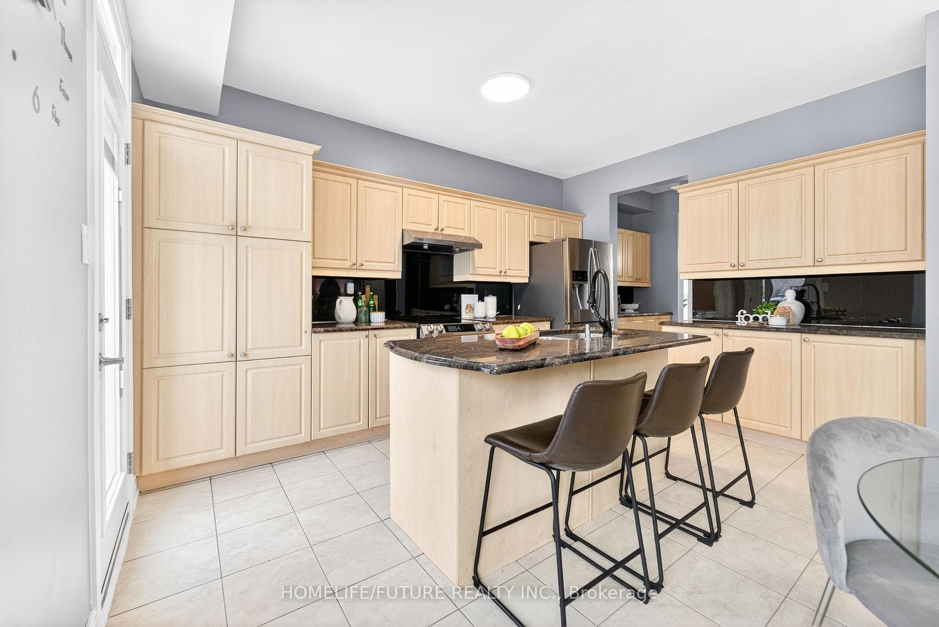 114 Haskell Avenue photo 6