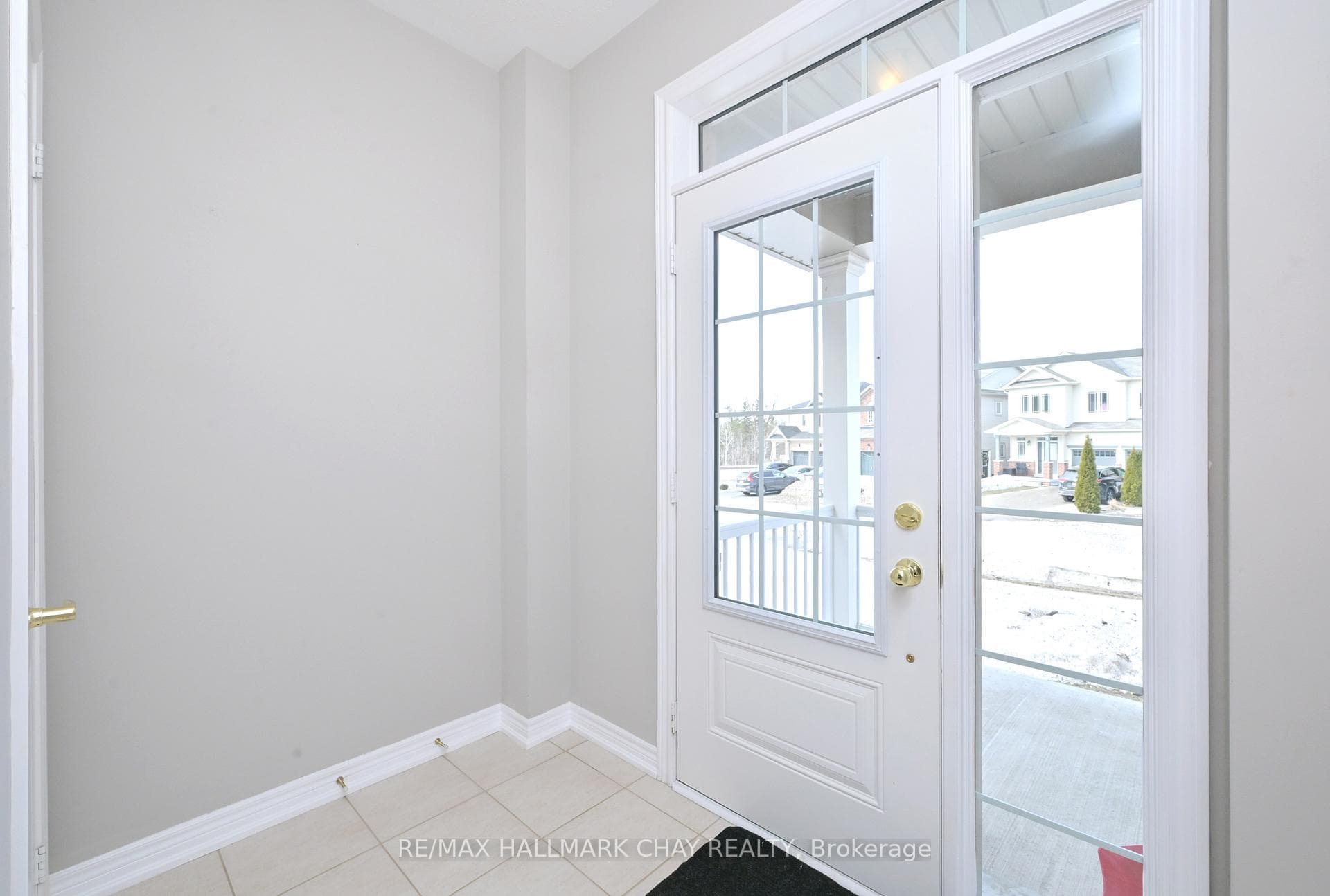 25 Mandley Street photo 4