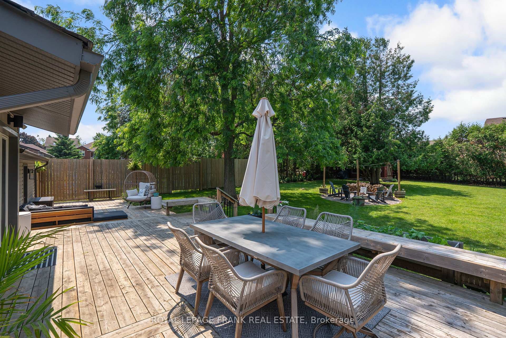623 Spillsbury Drive photo 38