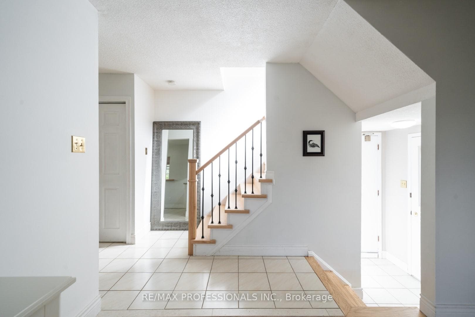 42 Reynier Drive photo 3
