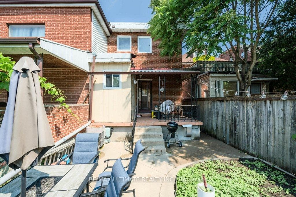 53 Churchill Avenue Unit Main photo 22