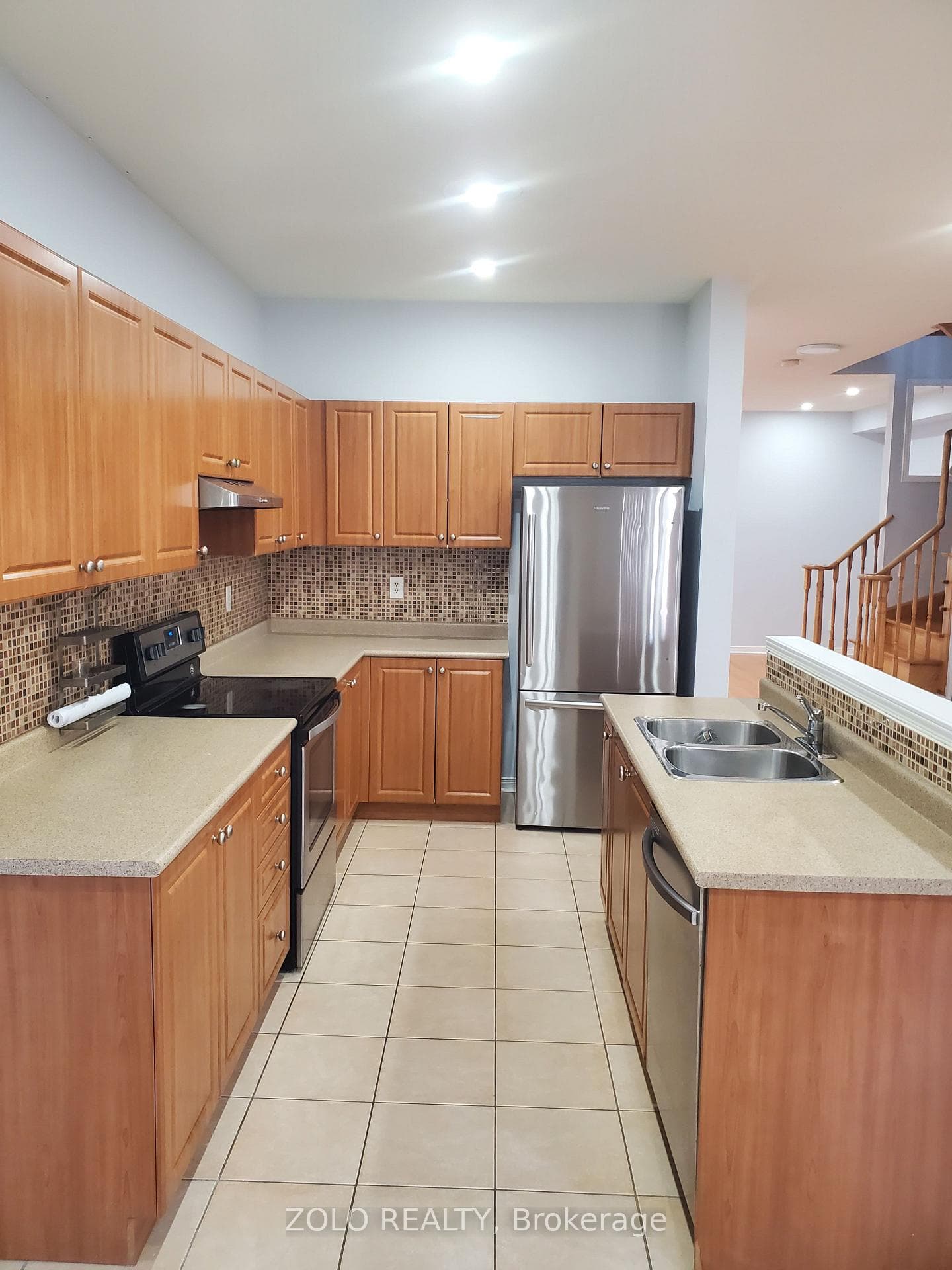 3233 Cabano Crescent photo 3