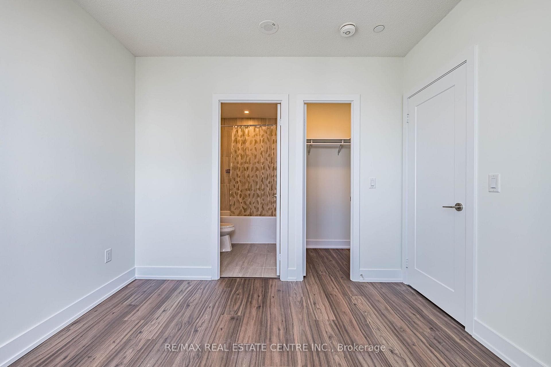 10 Eva Road Unit ph01 photo 27