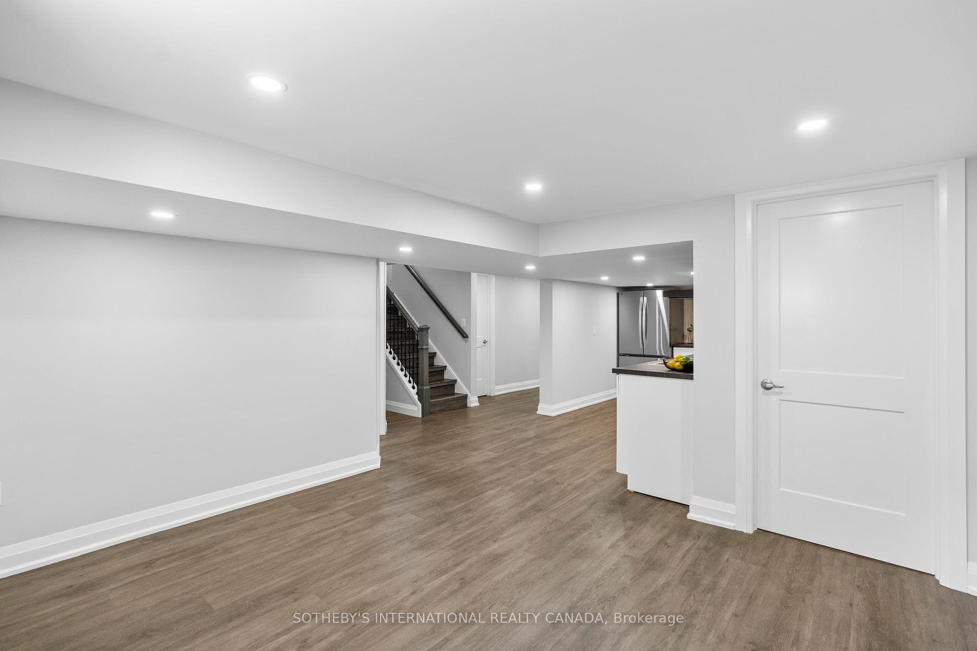 37 Donn Avenue Unit Lower photo 11