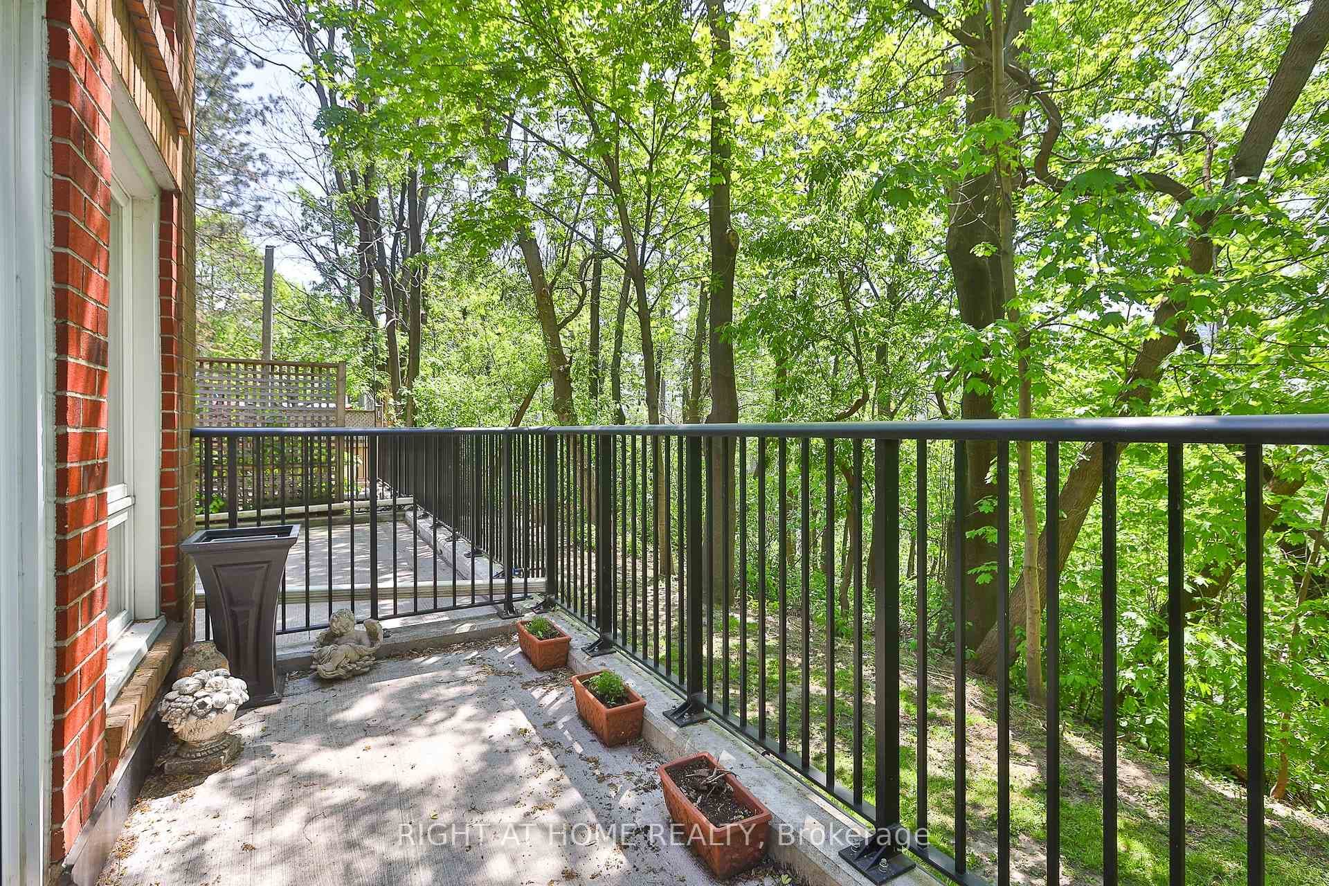 18 Doncrest Road Unit 9 photo 26