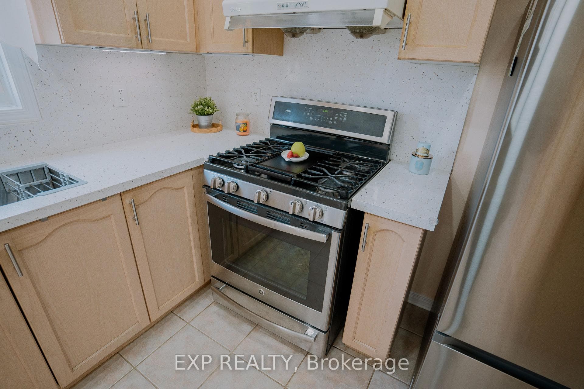 44 Knotwood Crescent photo 11