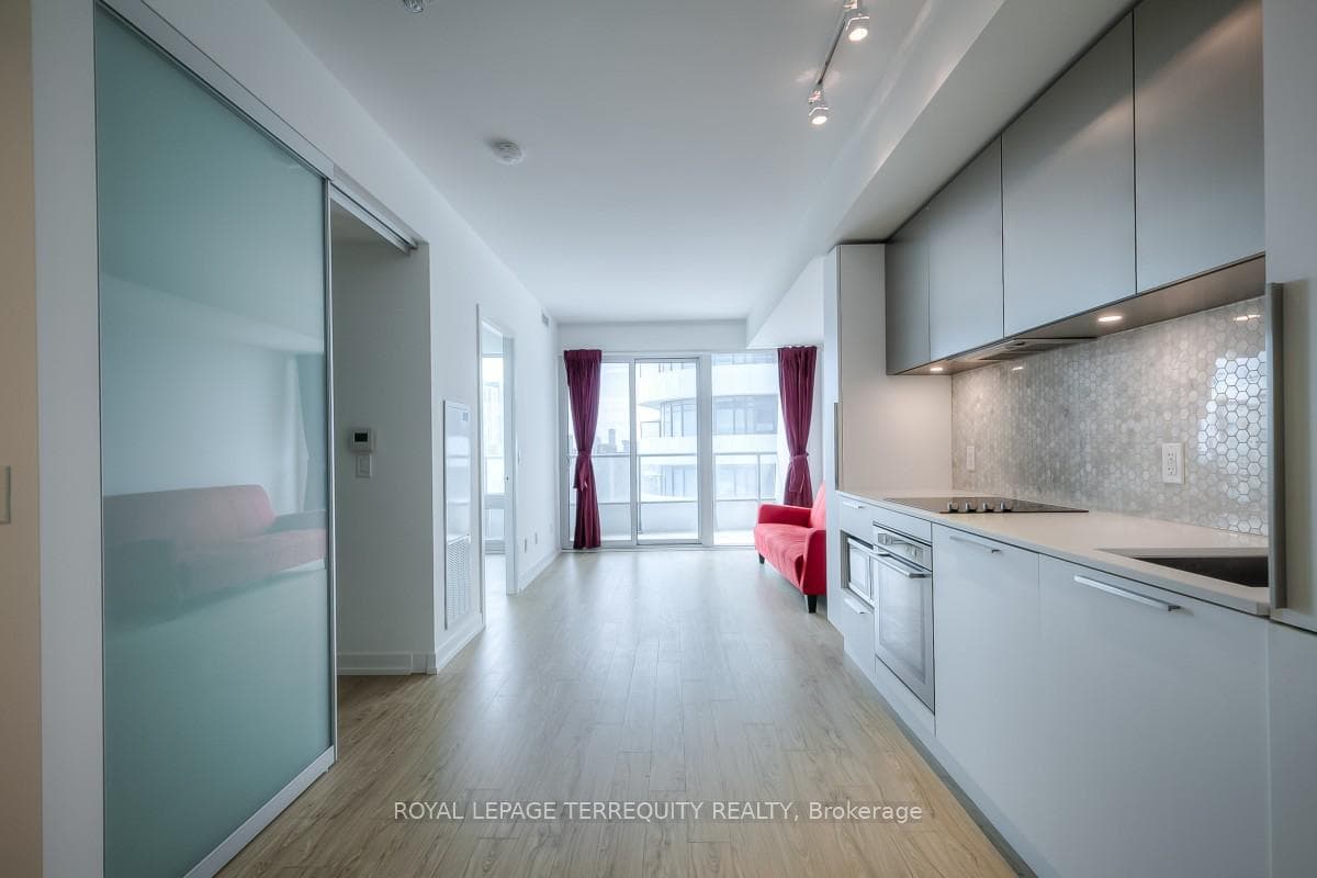 85 Wood Street Unit 2701 photo 2