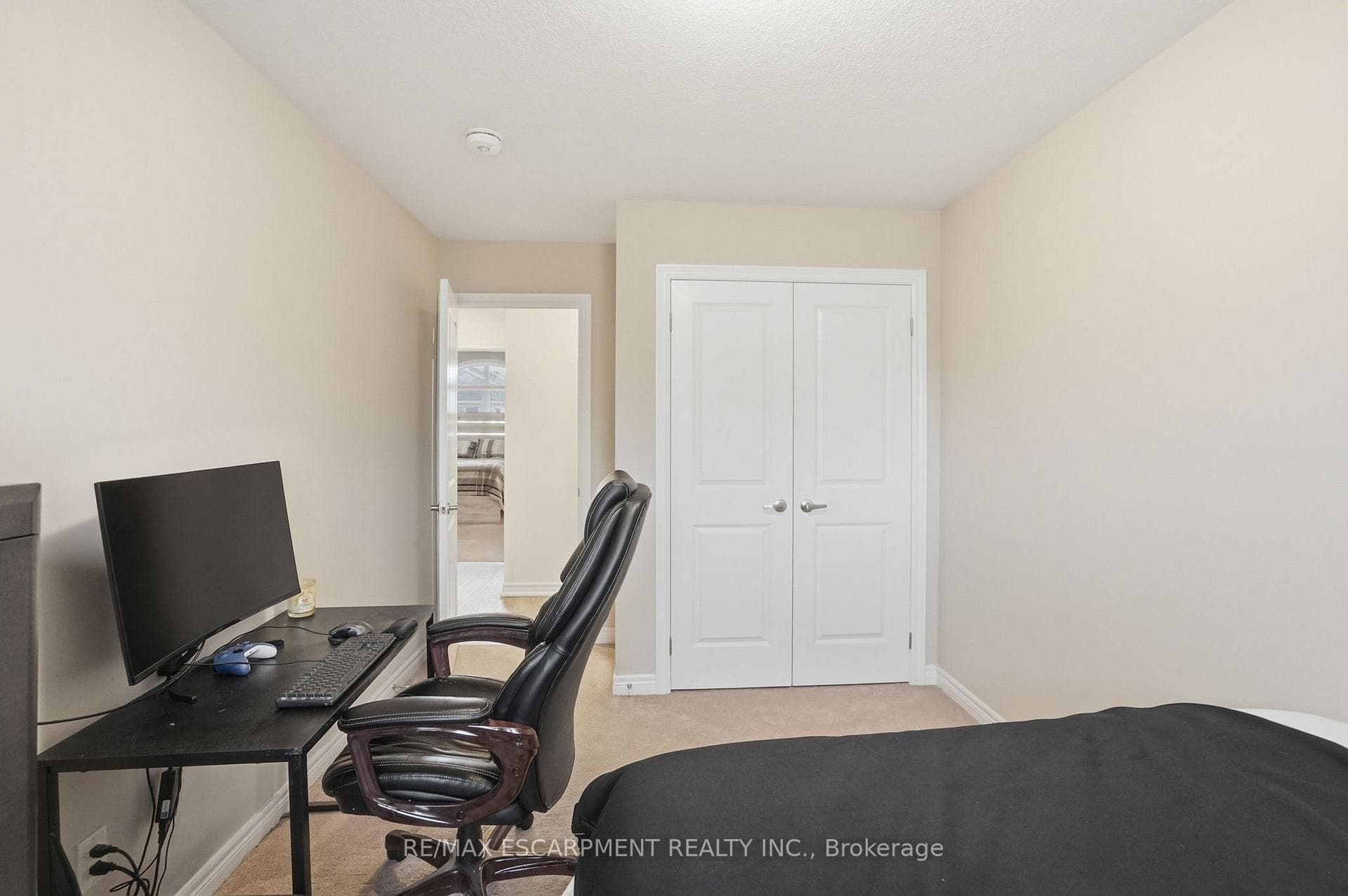 19 Mia Drive photo 17