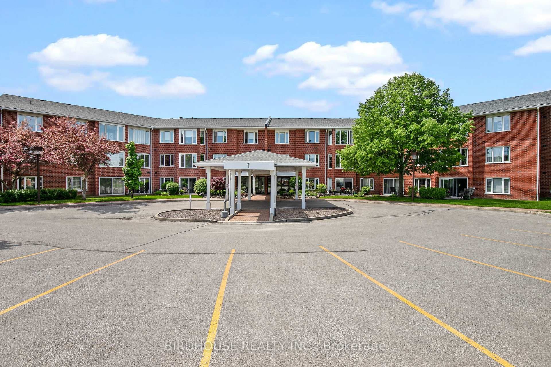 1 Heritage Way Unit 109 photo 1