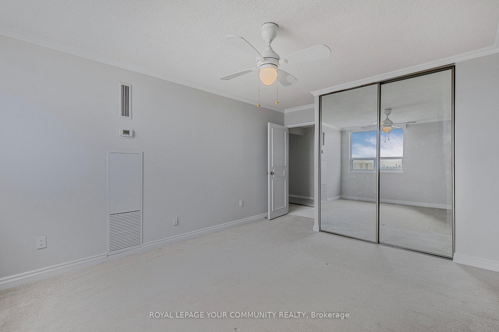 10 Muirhead Road Unit 1402 photo 16