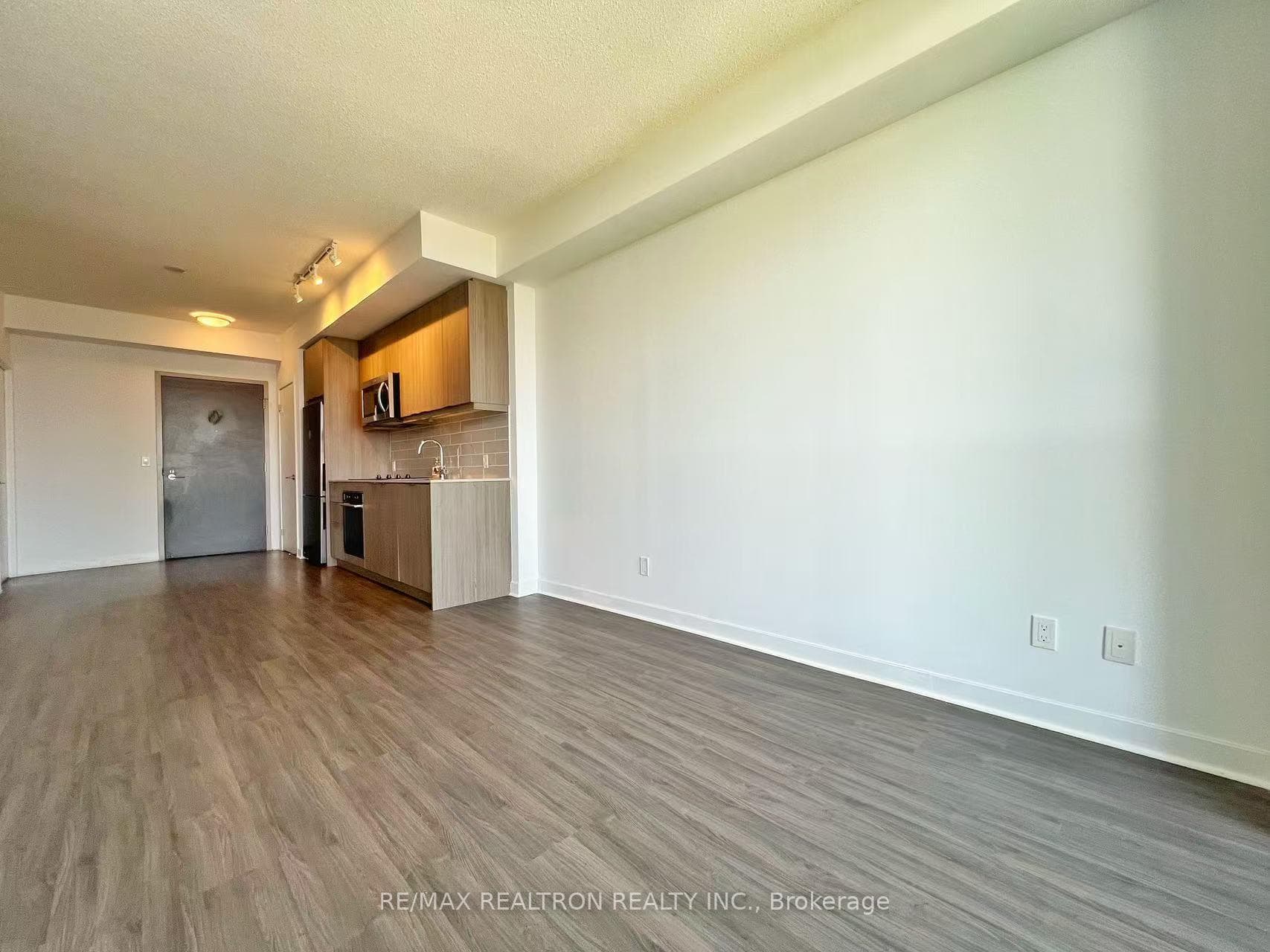 38 Forest Manor Road Unit 1803 photo 9