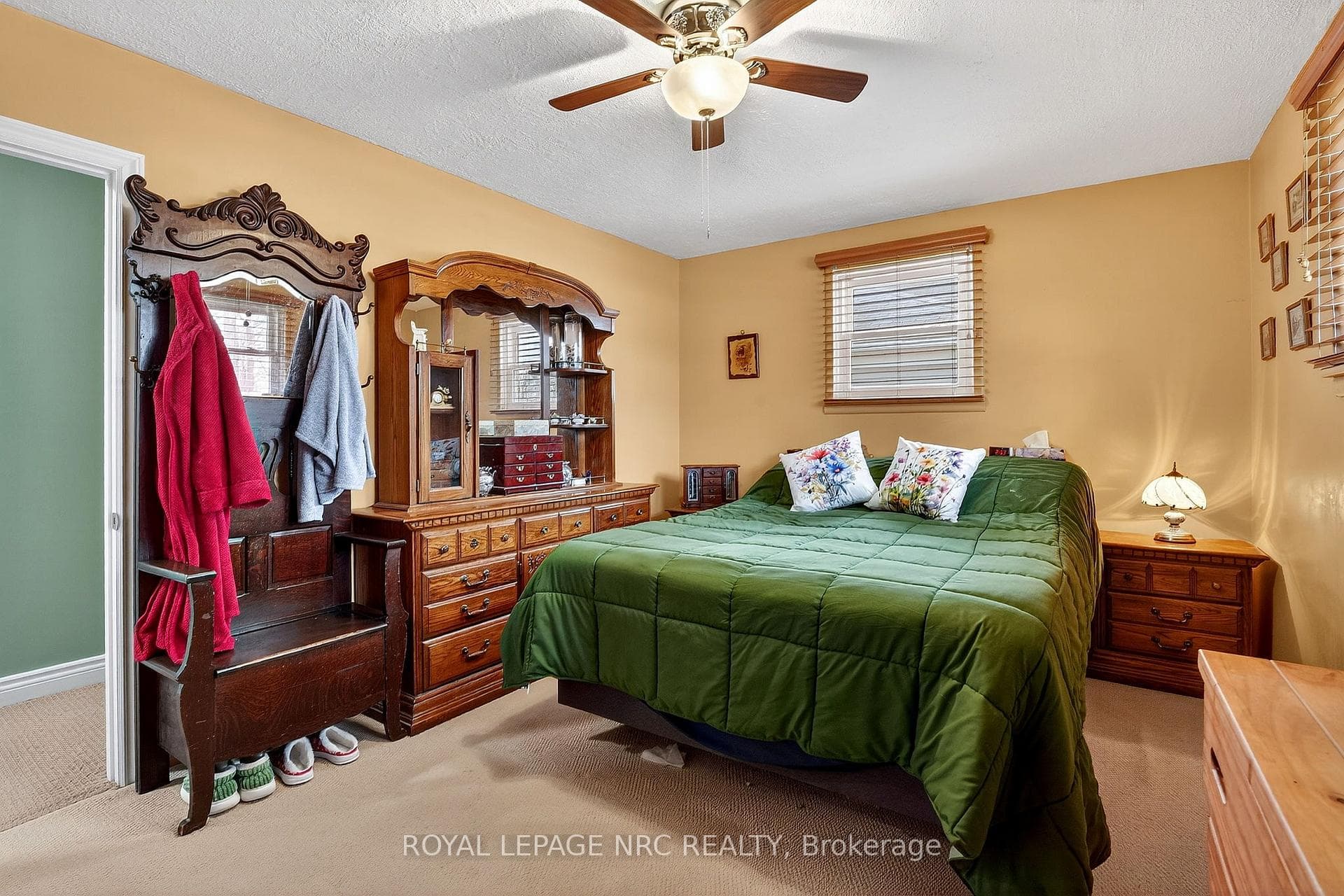 700 Lakeside Road photo 26