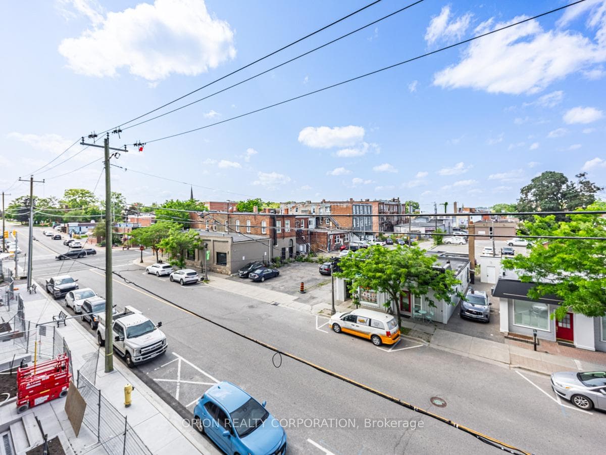 201 Brock Street Unit 212 photo 28