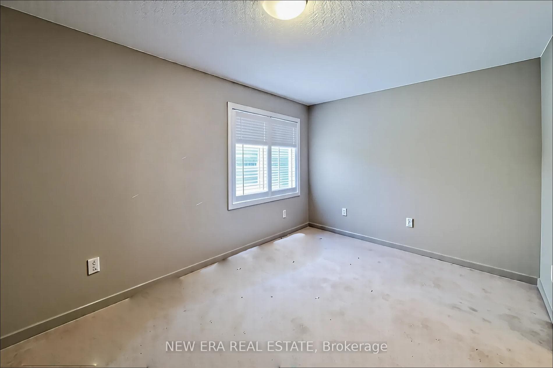 128 Montreal Circle photo 32