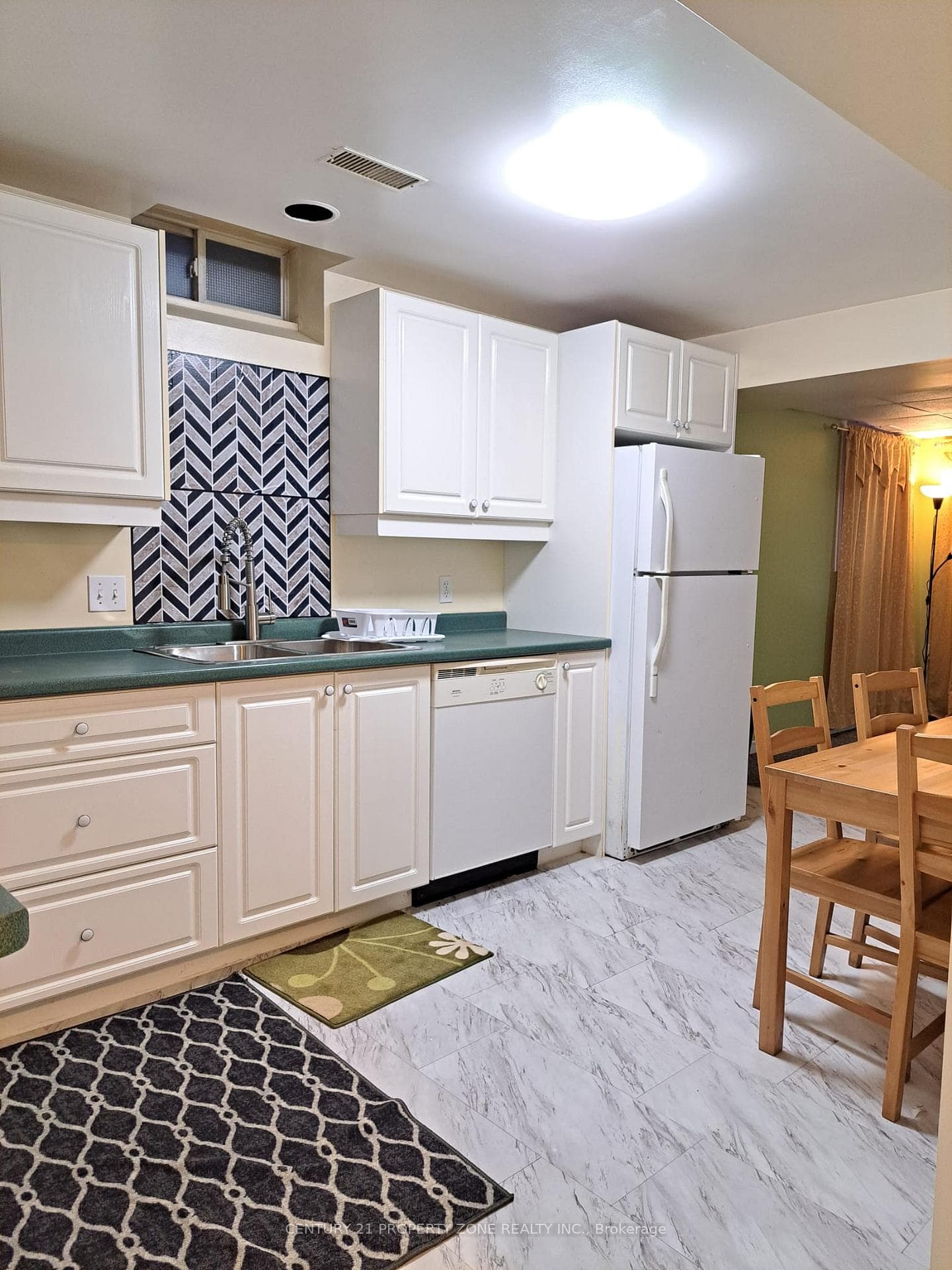 22 Townley Crescent Unit BSMT photo 2