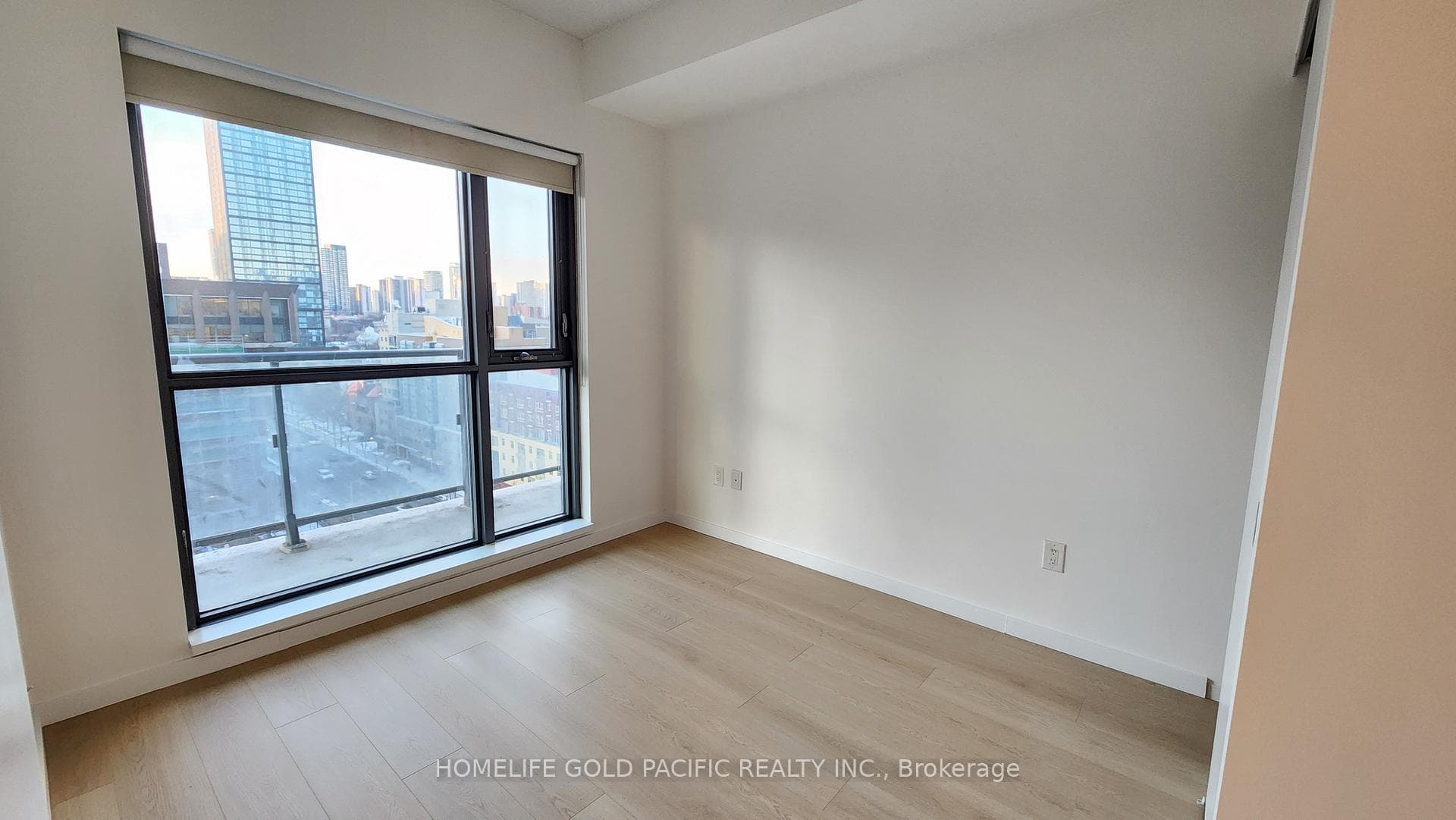 159 Dundas Street Unit 1208 photo 5