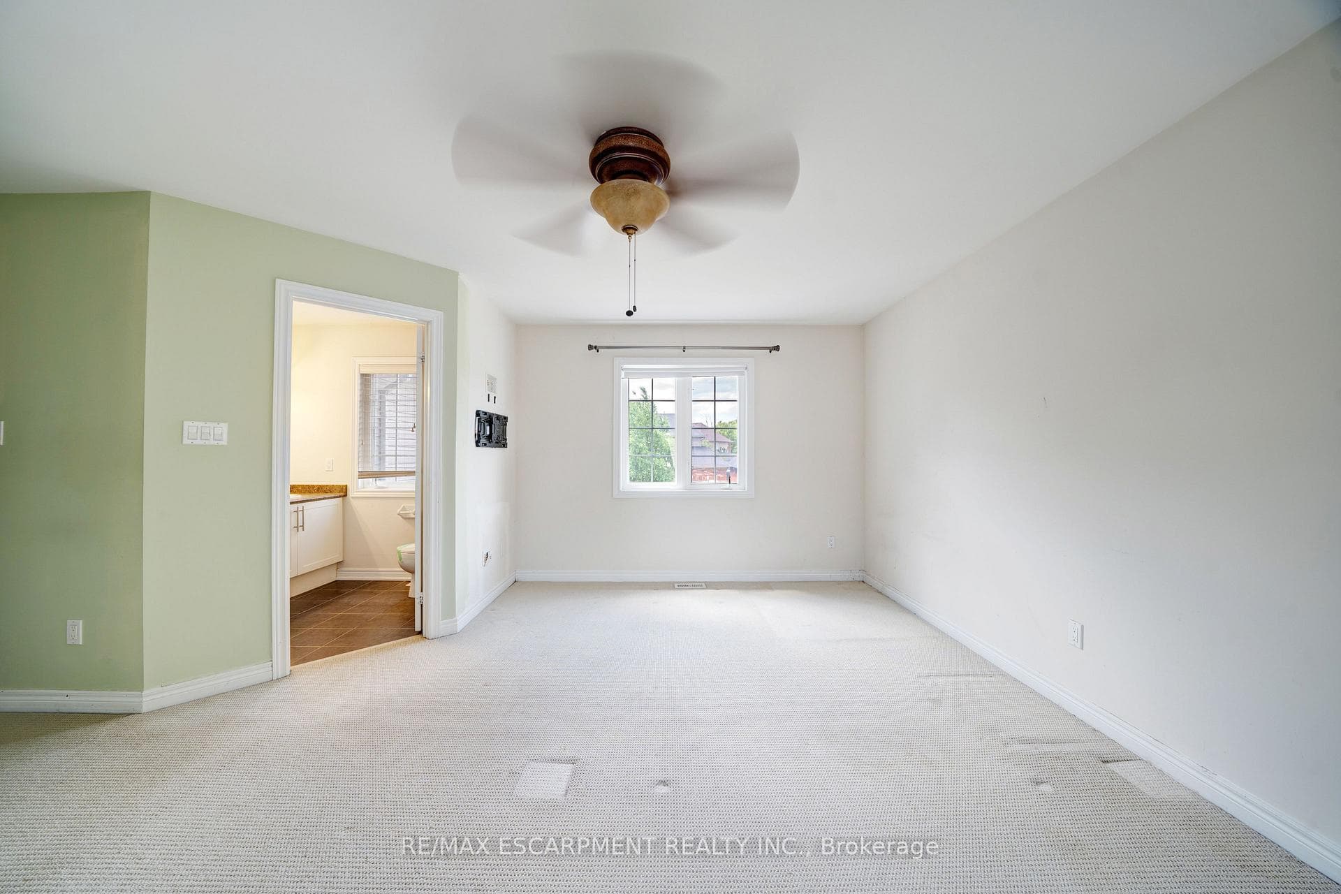 11 Belsey Lane photo 36