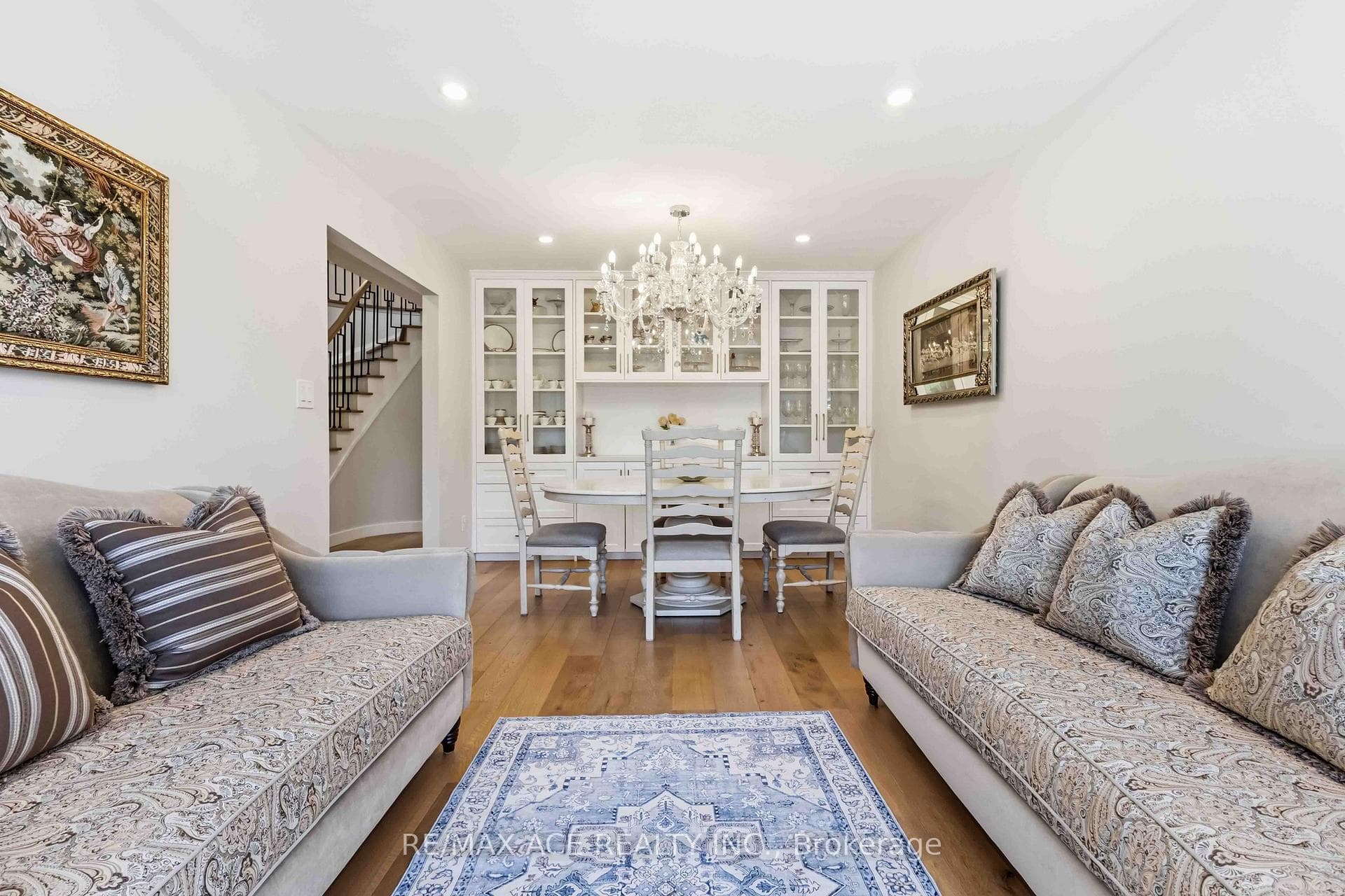 19 Barker Court photo 10