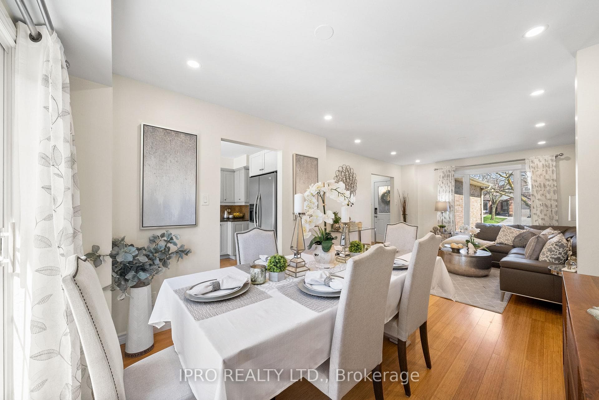 592 Roseheath Drive photo 7