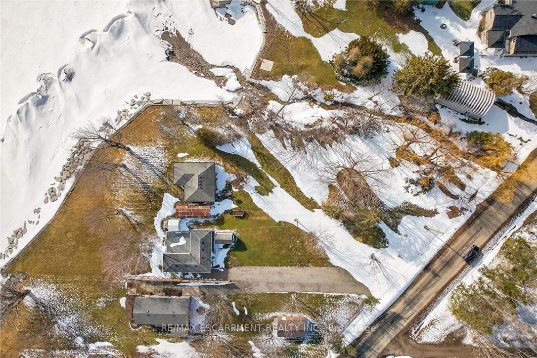 3076 Lakeshore Road photo 33