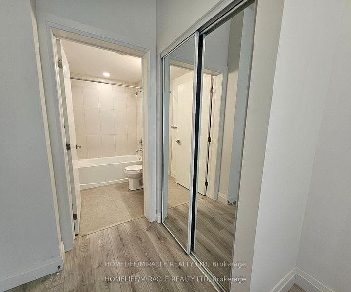 652 Princess Street Unit 420 photo 12
