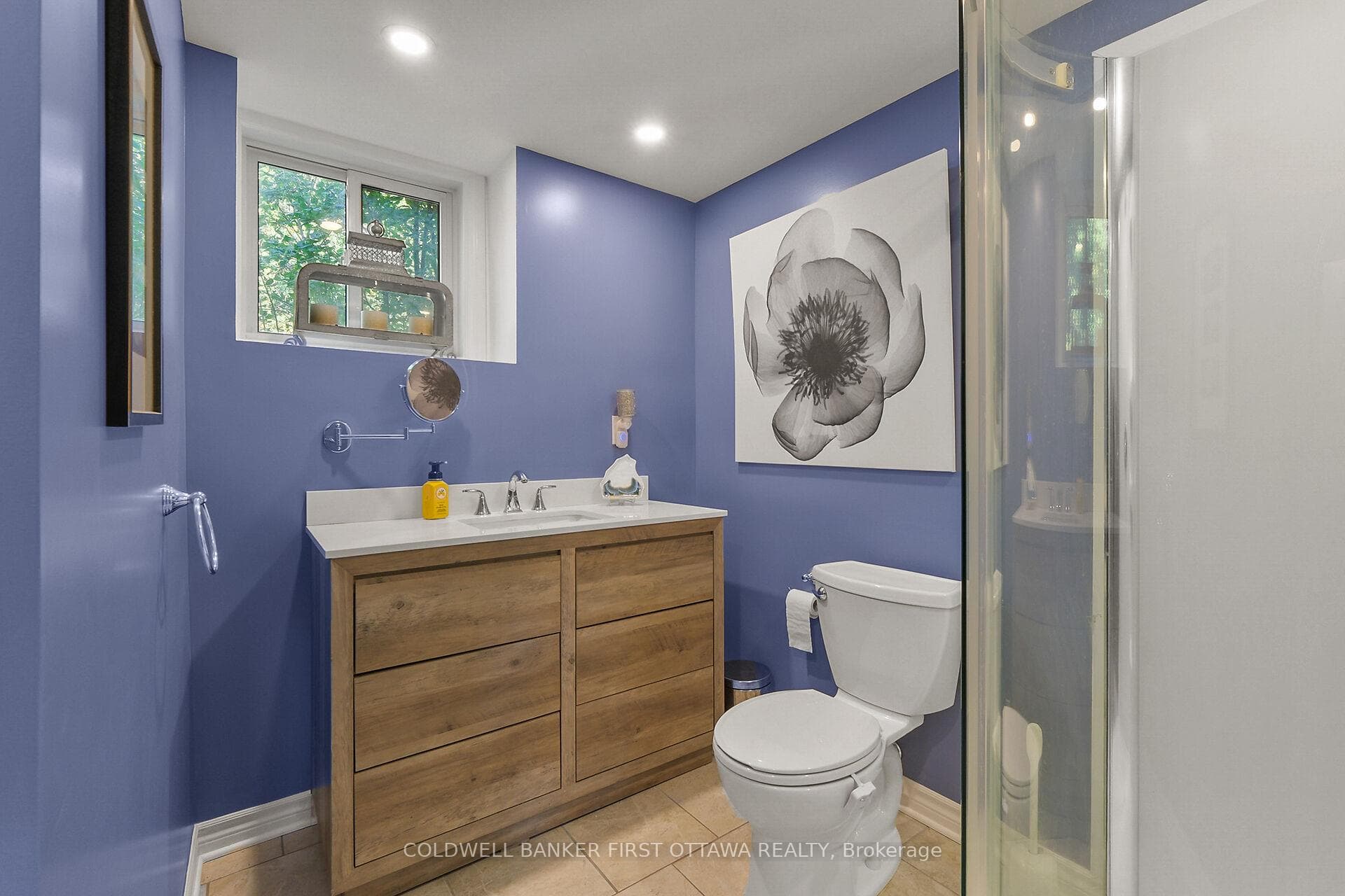 421 Ferrill Crescent photo 25