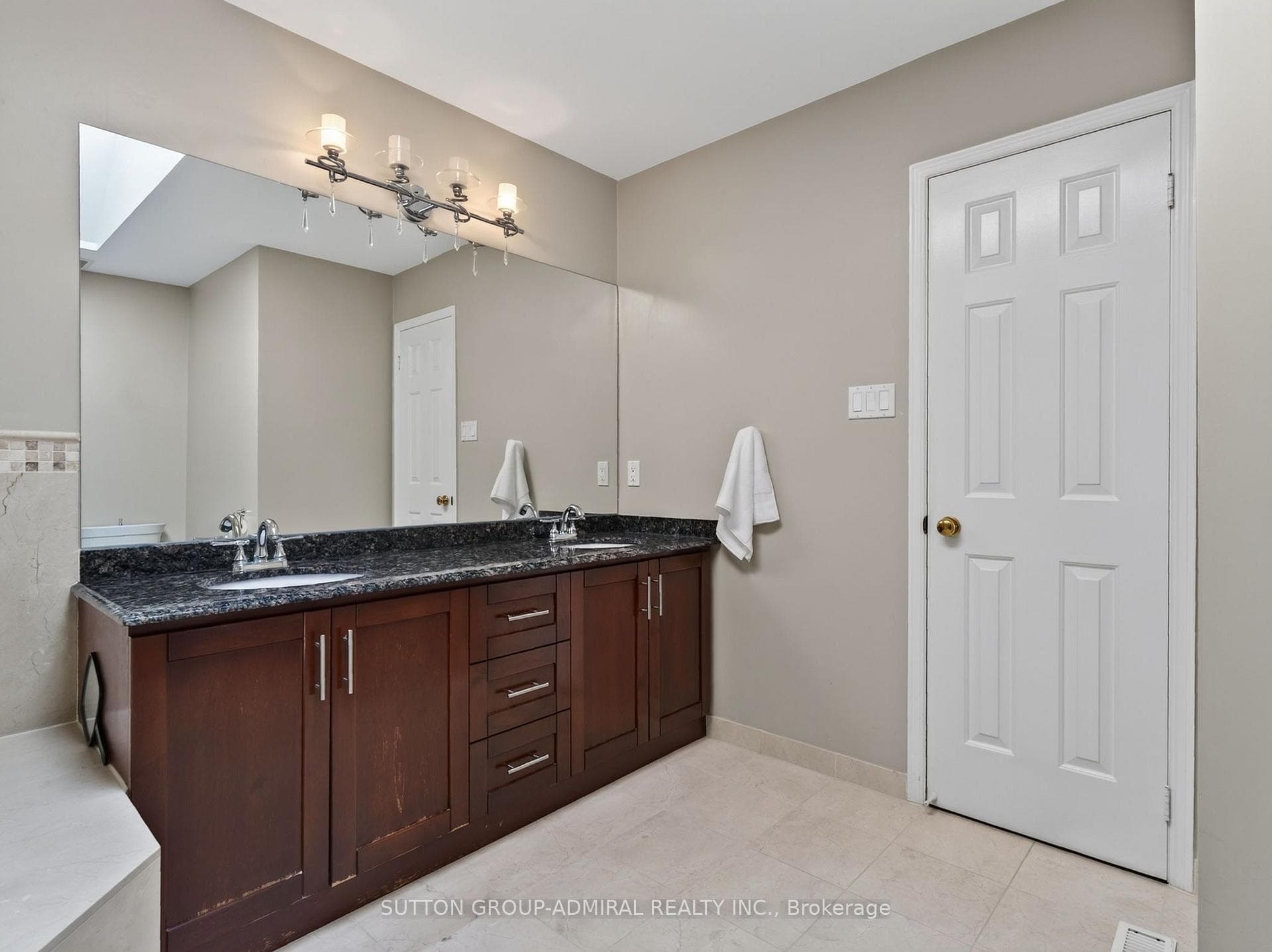 Prime Ensuite