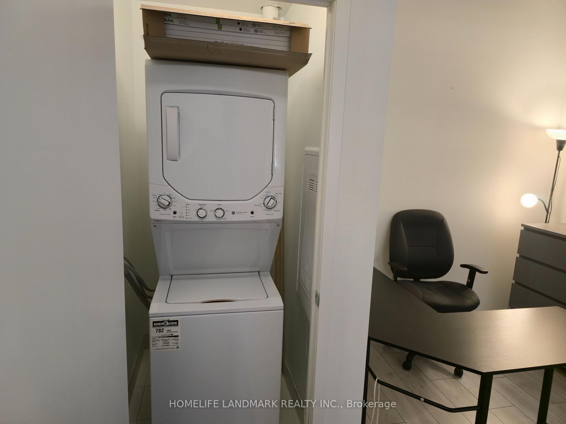 270 Dufferin Street Unit 512 photo 10