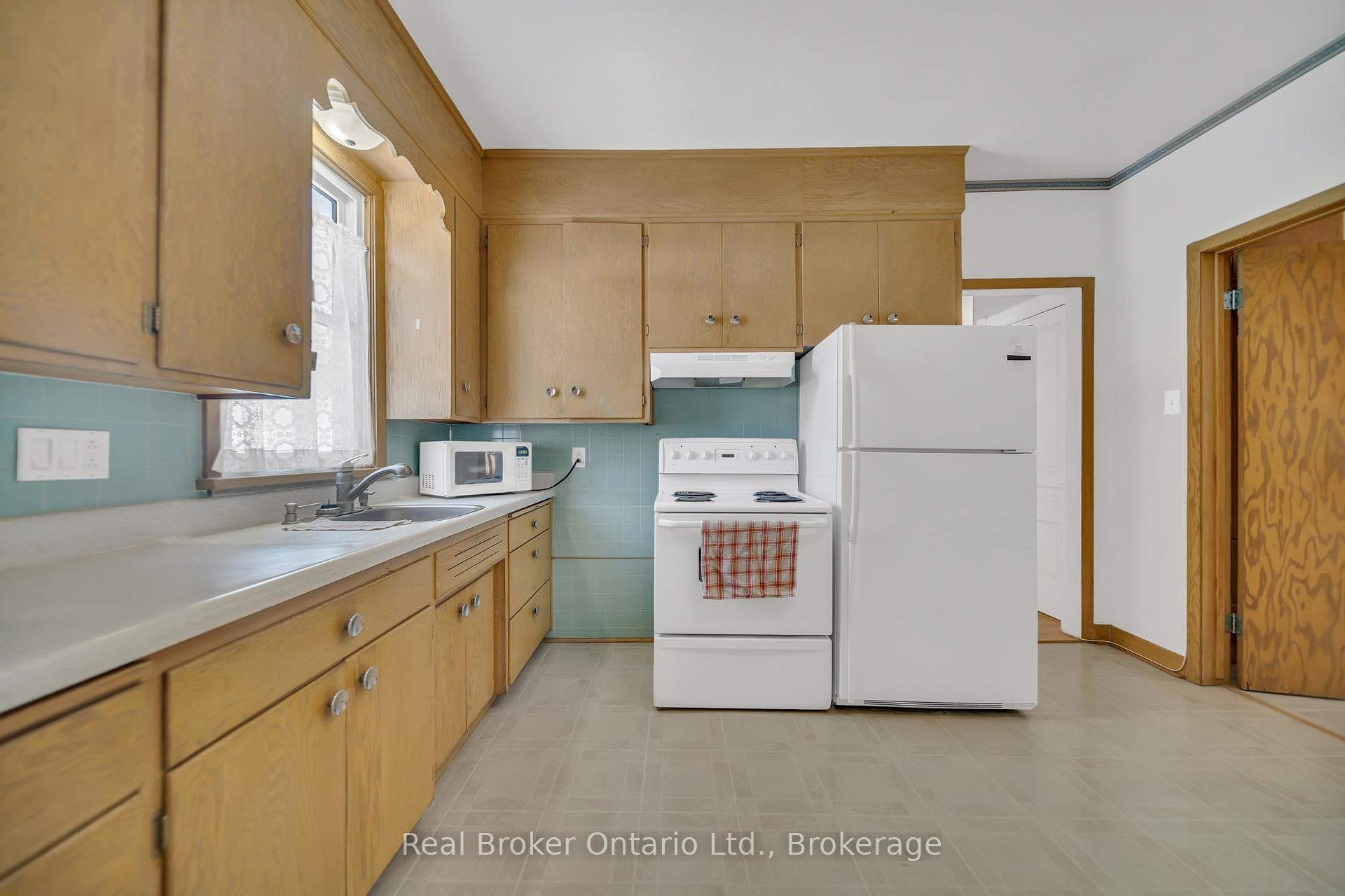 141 Samuel Street photo 15