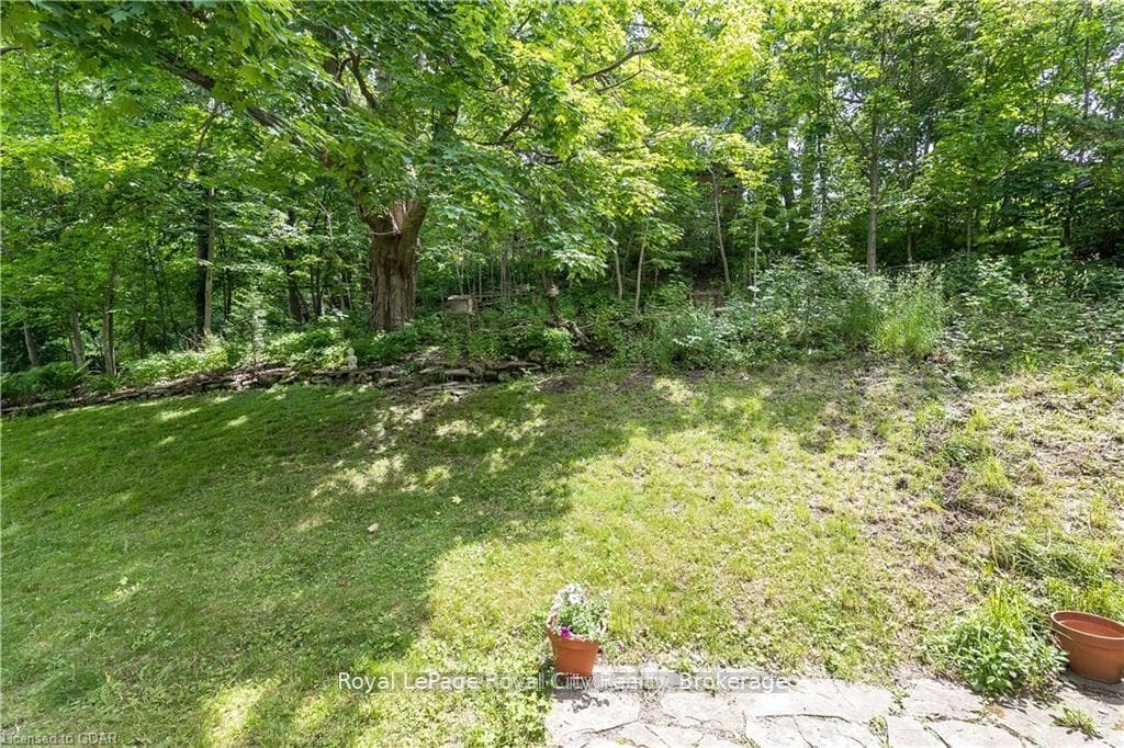 16 Fairview Boulevard photo 44