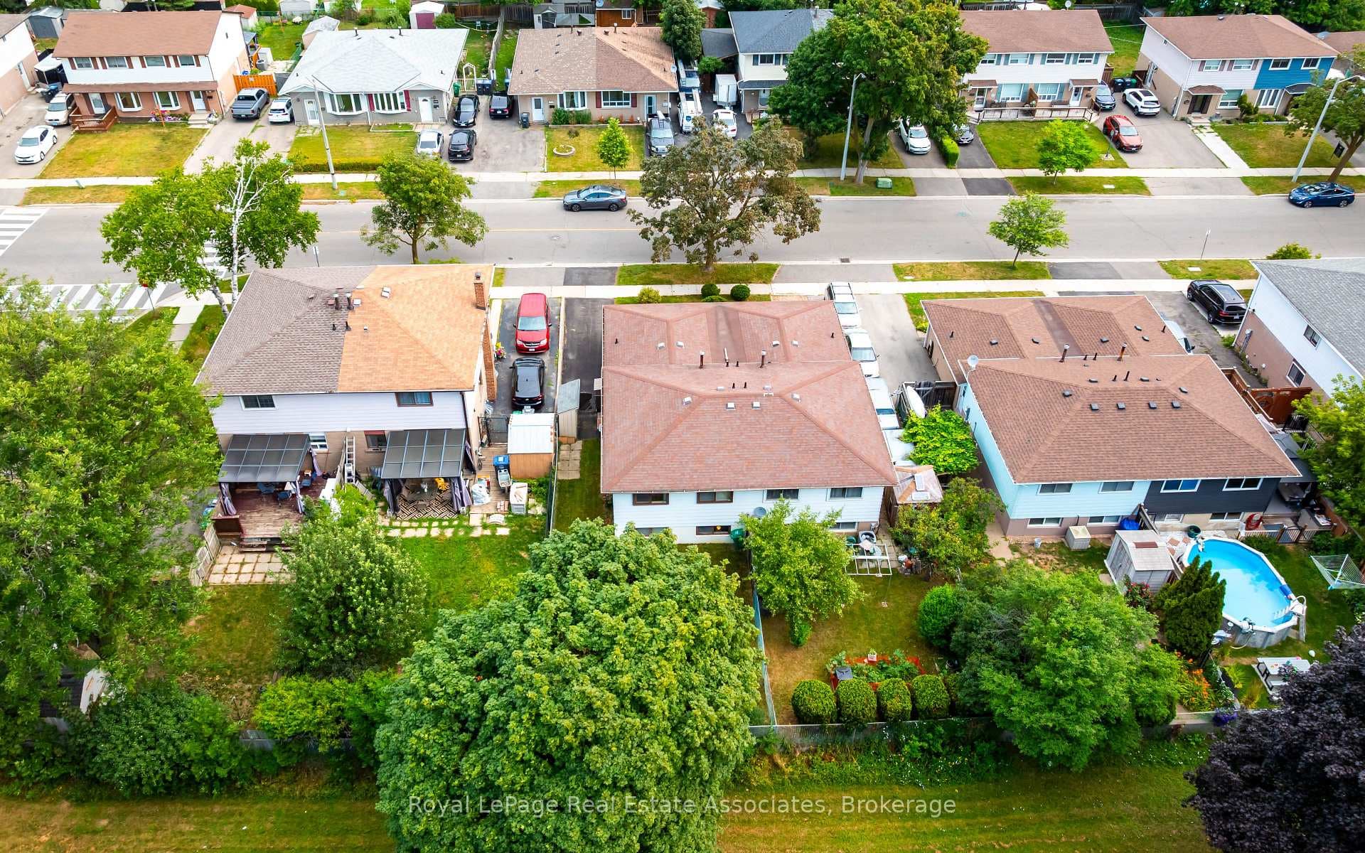 256 Archdekin Drive photo 33