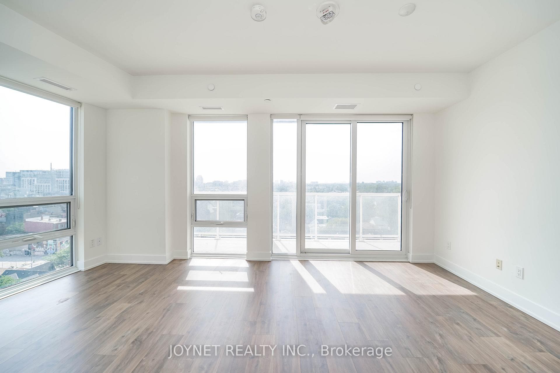 80 Vanauley Street Unit 1017 photo 28