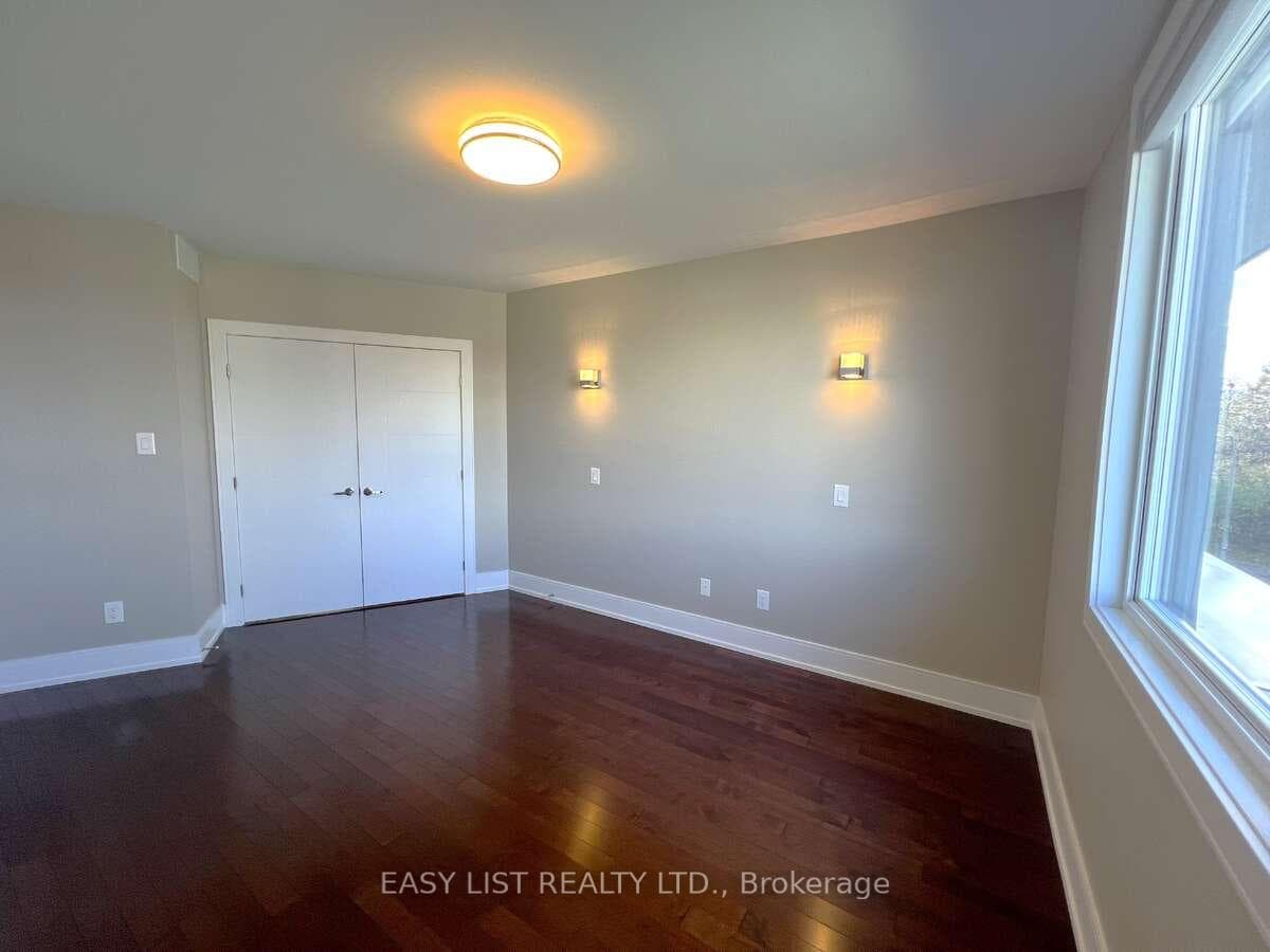351 Dominion Avenue photo 17