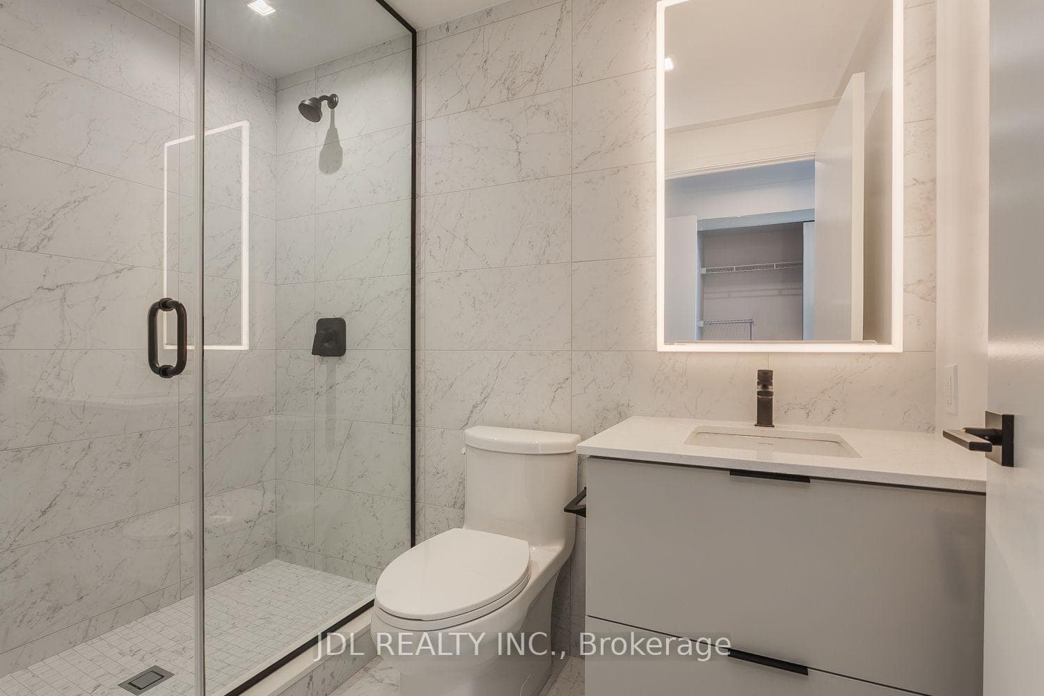 609 Sherbourne Street Unit 3709 photo 8