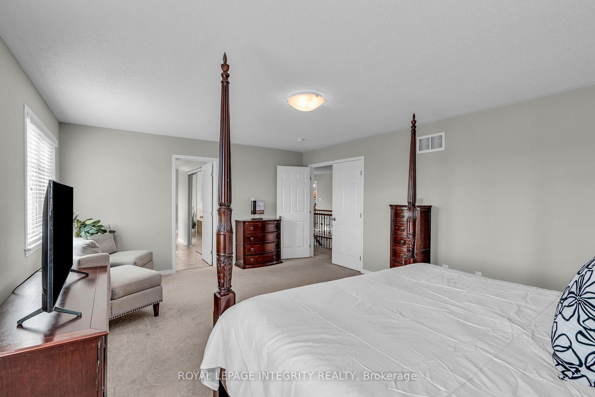 367 Andalusian Crescent photo 24