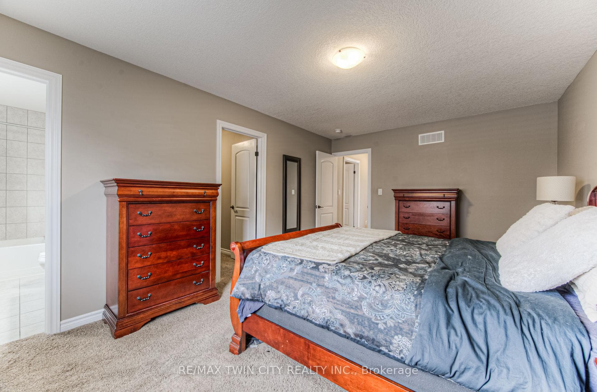 454 WOODBINE Avenue photo 27
