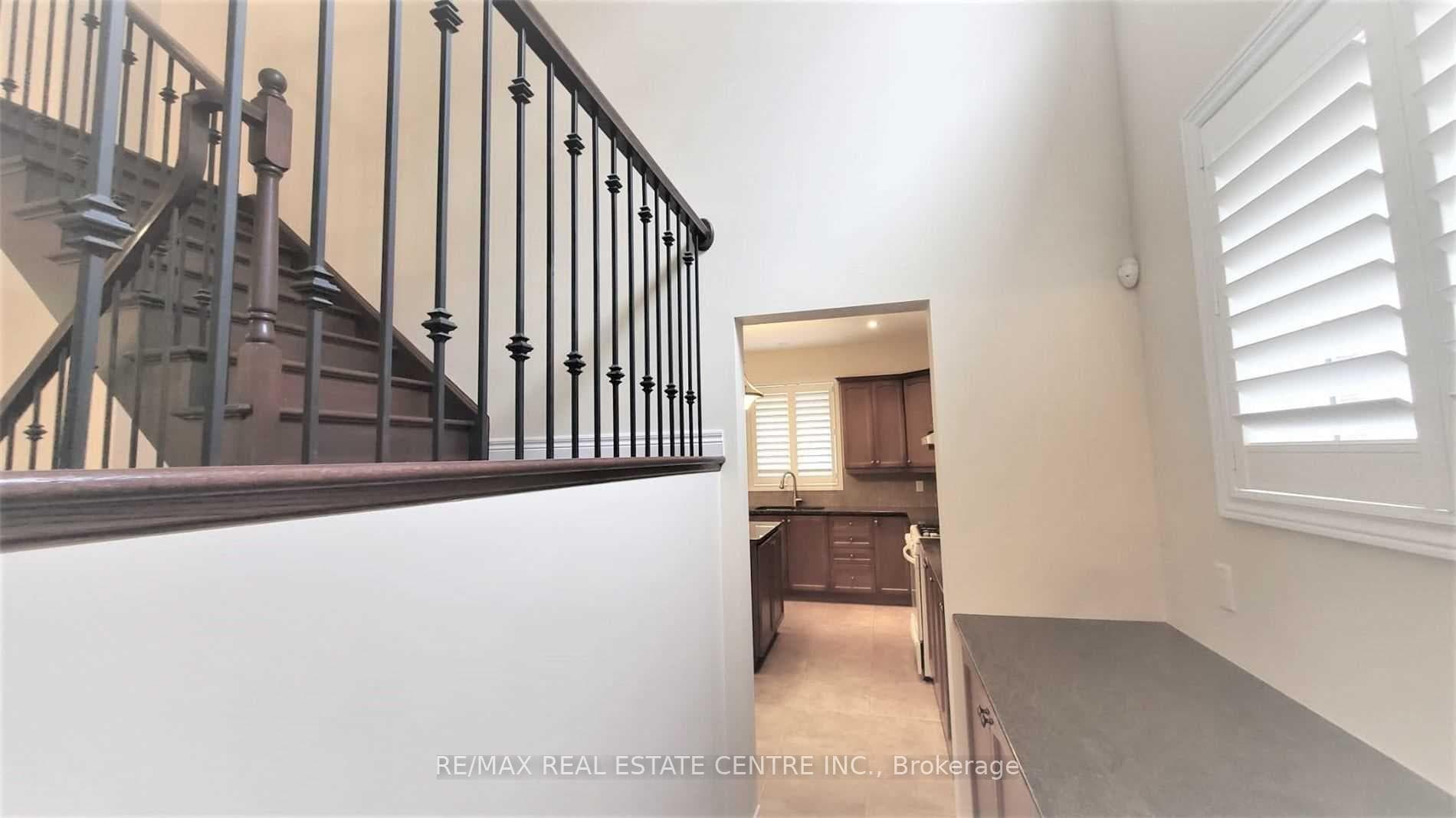 15 Sasha Court Unit (Upper Portion) photo 6