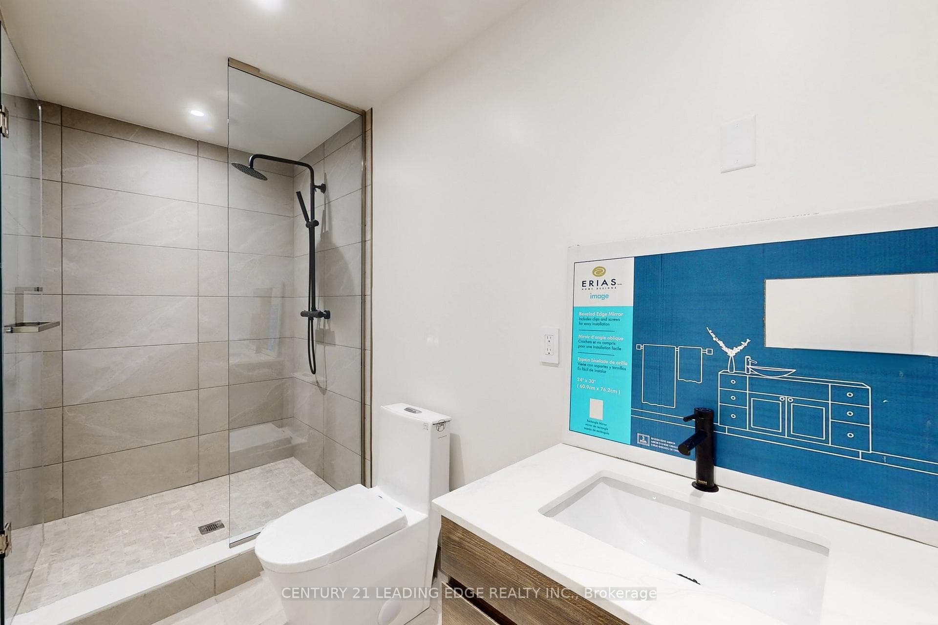 38 Southmead Road Unit Bsmt photo 23