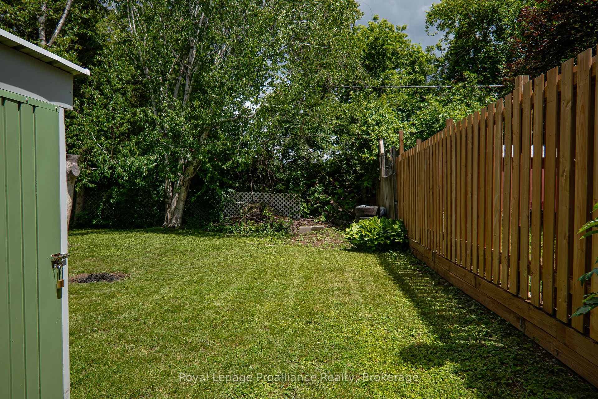 45 Valleyview Crescent photo 6