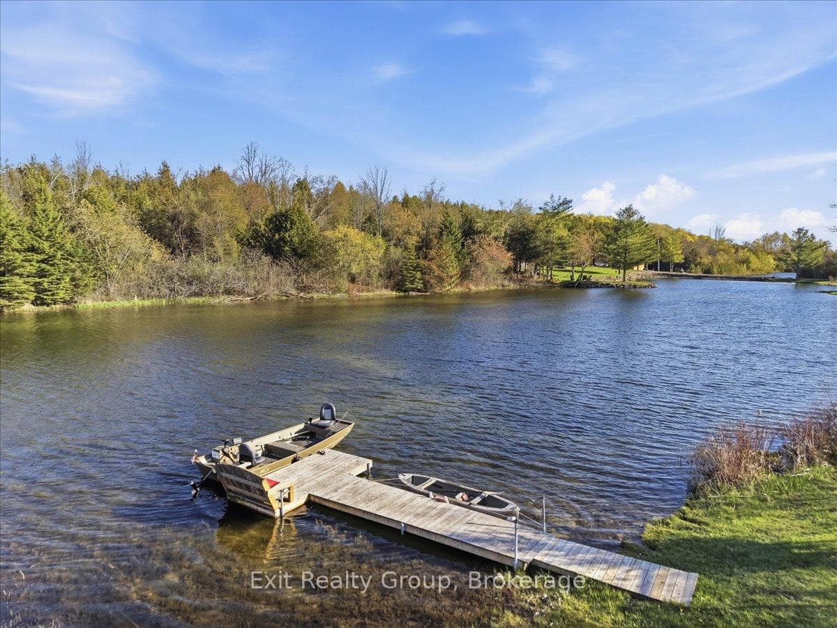 544 Shannon Road photo 42