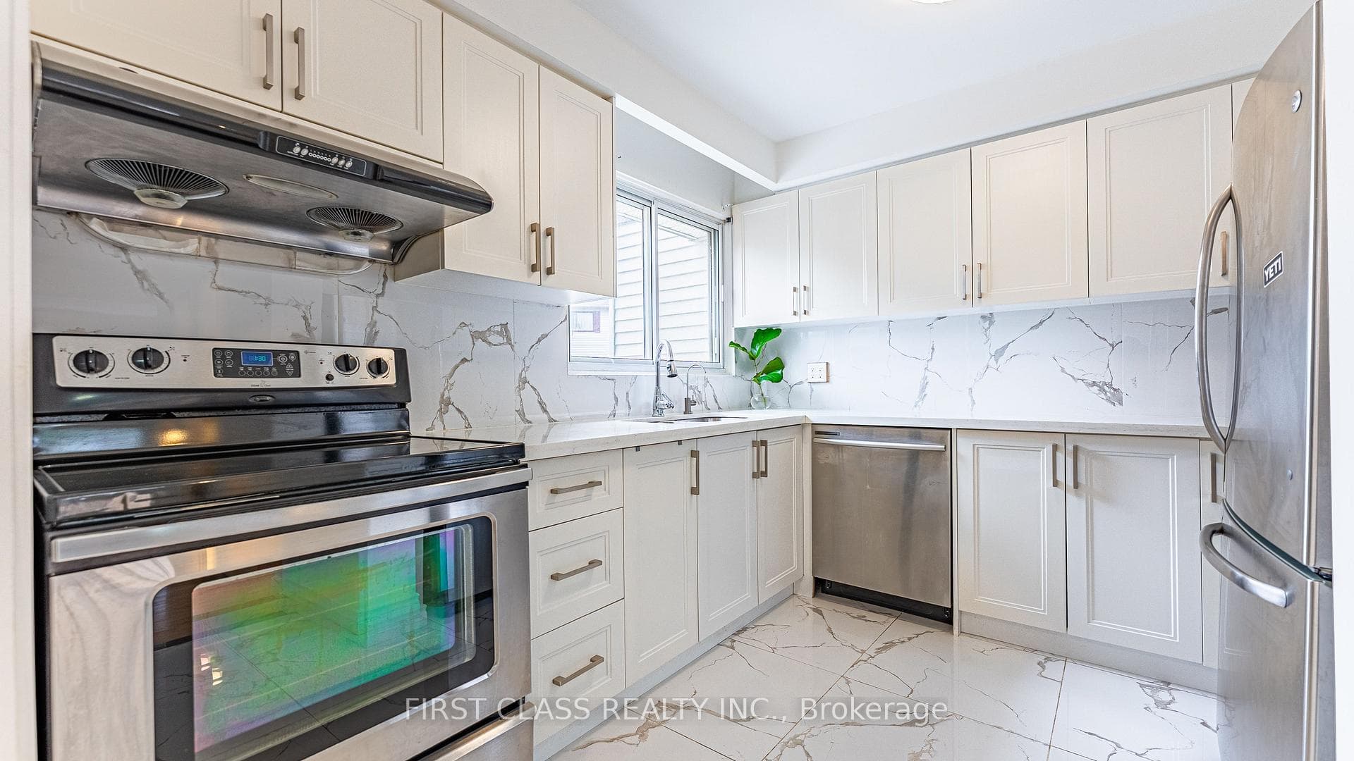 102 Jenny Wrenway Way photo 8