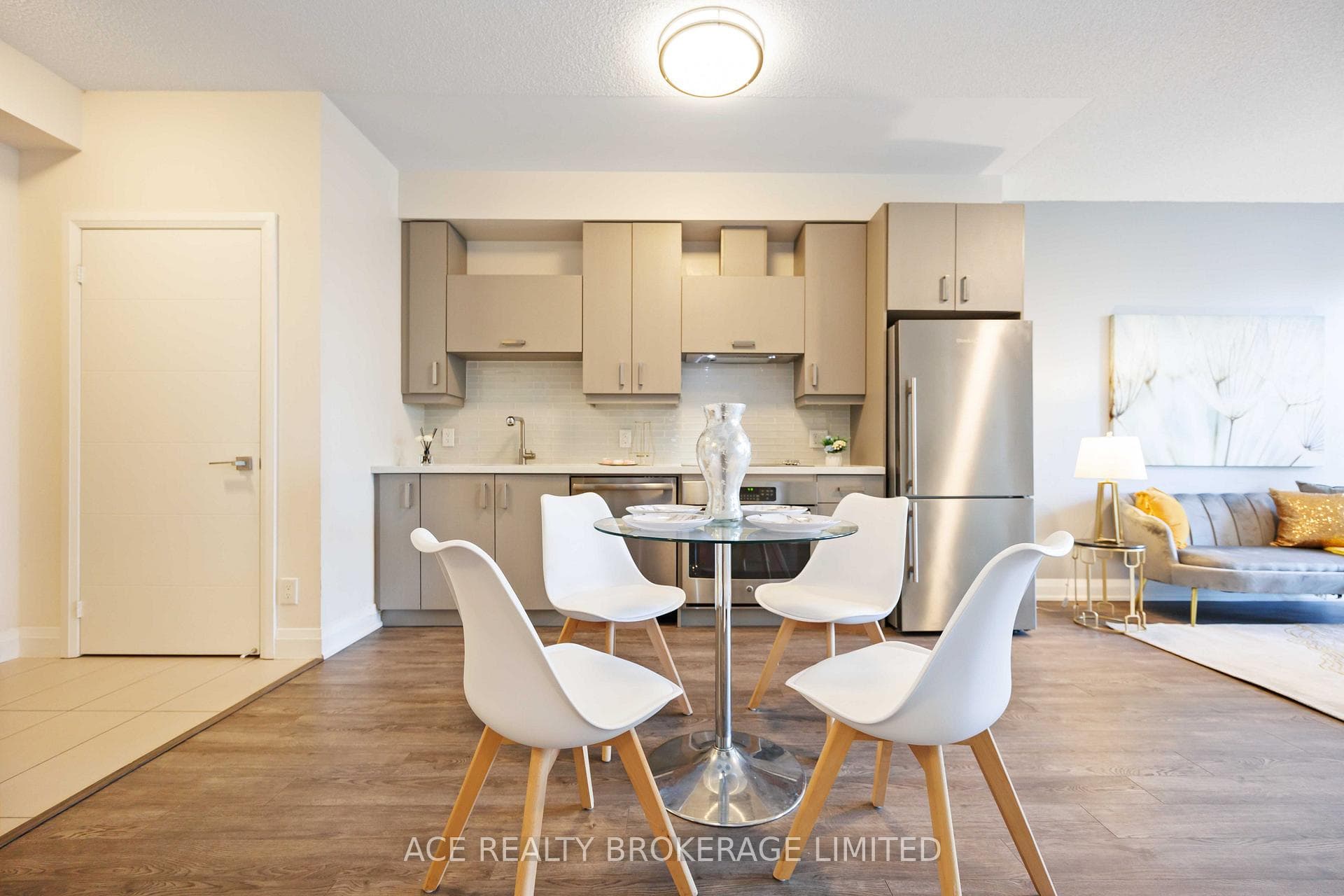 28 Uptown Drive Unit 306 photo 5