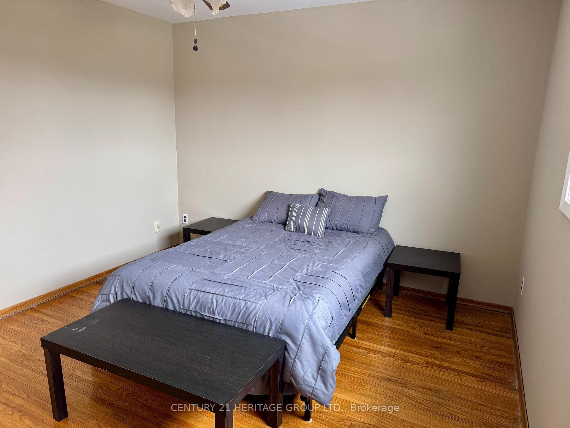 584 Arnhem Drive photo 23