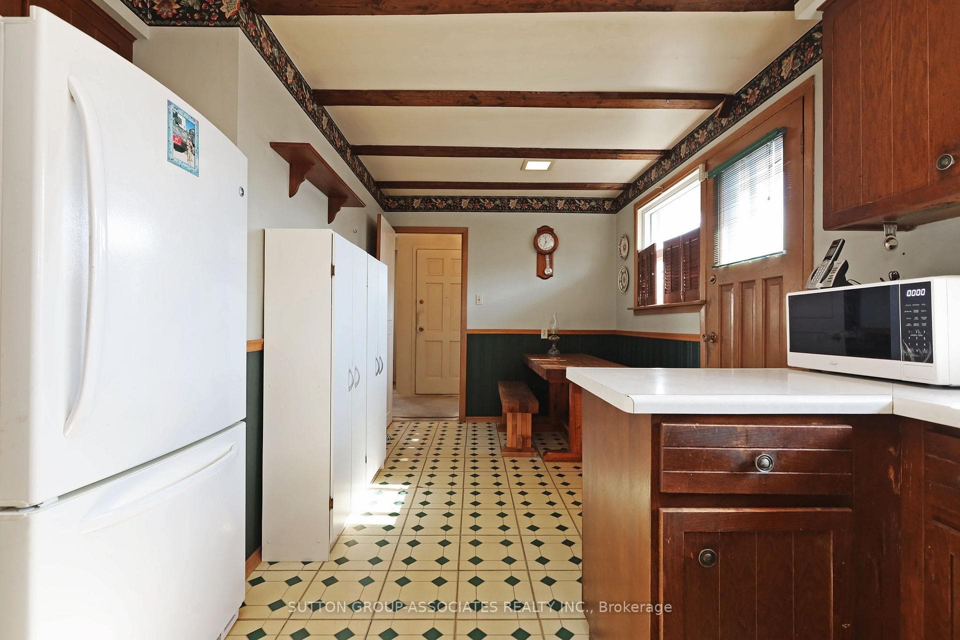 7386 Netherwood Road photo 13