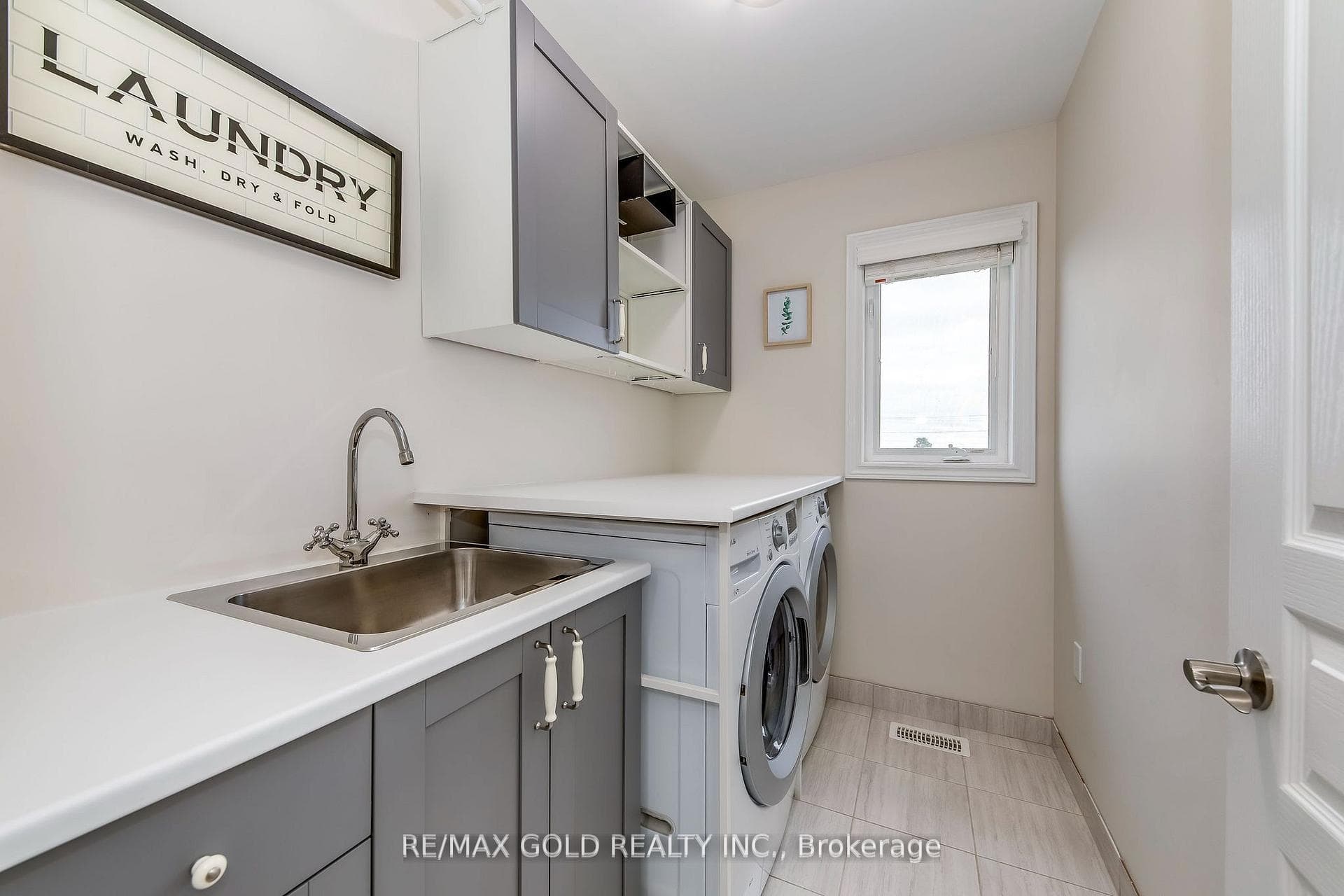 46 Whistler Street photo 28