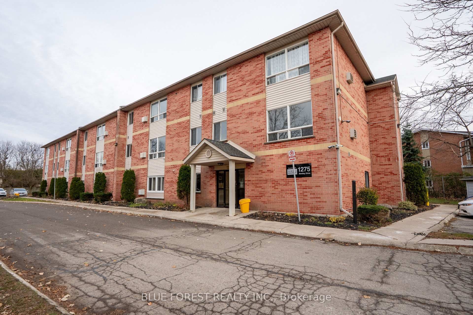 1275 Bentley Drive Unit 310 photo 1